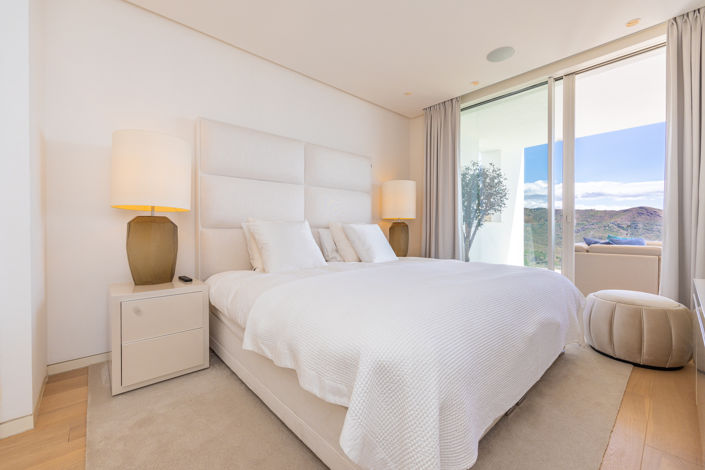 Image No.20-3 Bed Apartment for sale