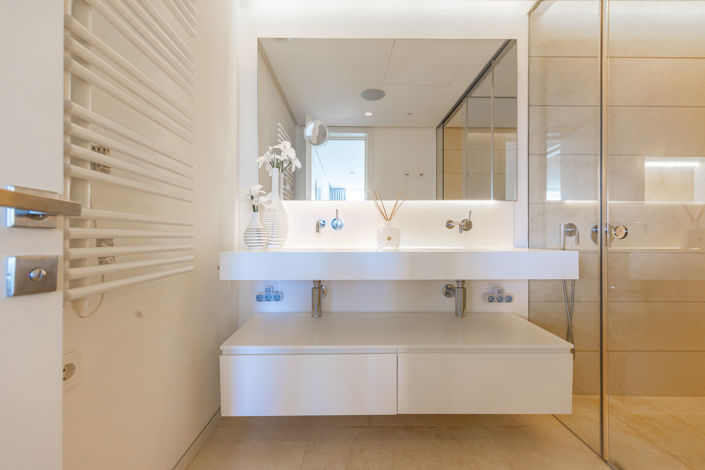 Image No.22-3 Bed Apartment for sale