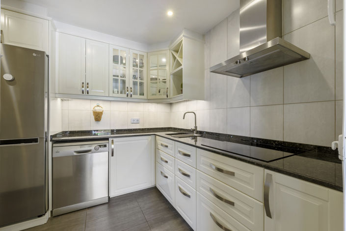 Image No.9-3 Bed Apartment for sale