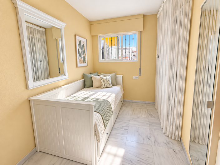 Image No.10-3 Bed Townhouse for sale
