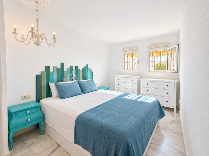Image No.3-3 Bed Townhouse for sale