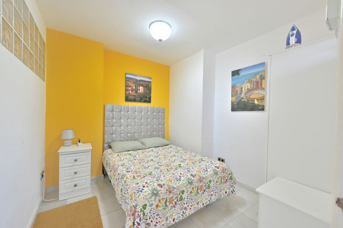 Image No.7-2 Bed Property for sale