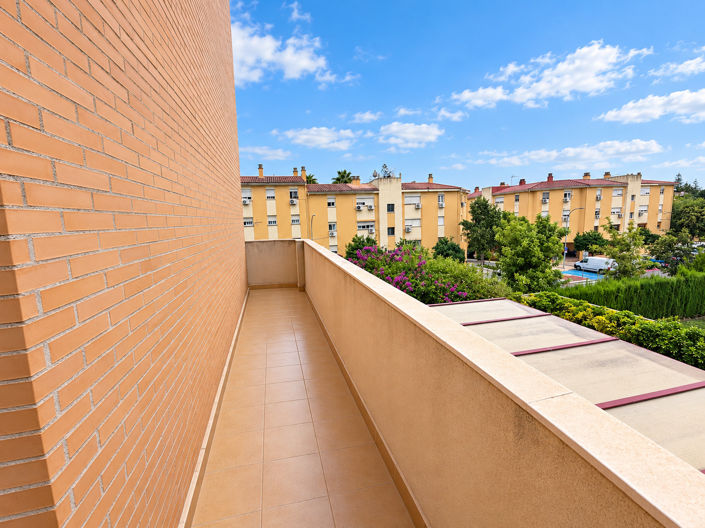 Image No.18-4 Bed Apartment for sale