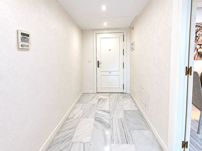 Image No.24-4 Bed Apartment for sale
