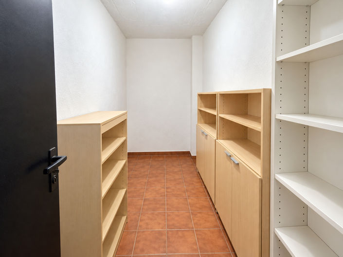 Image No.27-4 Bed Apartment for sale