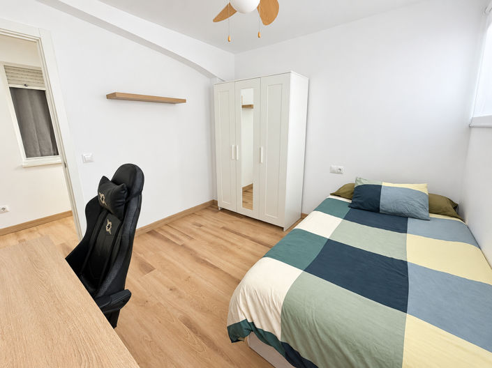 Image No.14-4 Bed Townhouse for sale
