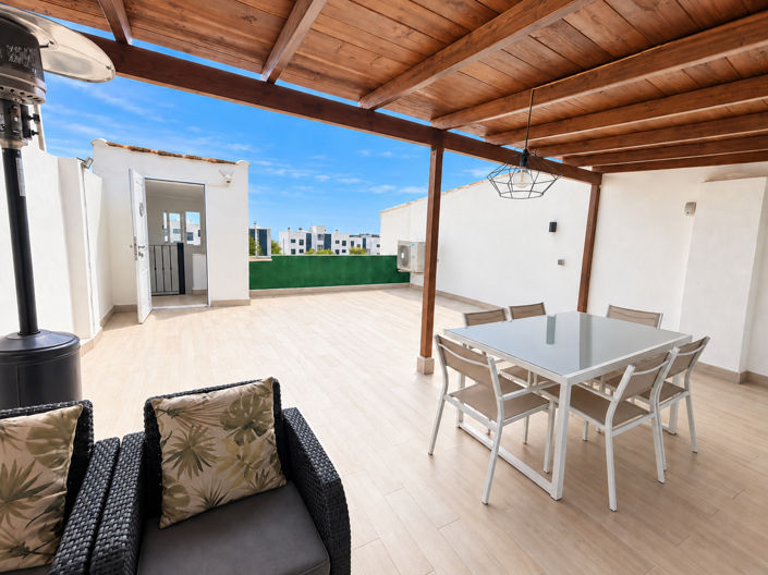 Image No.19-4 Bed Townhouse for sale