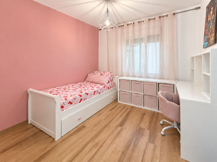 Image No.22-4 Bed Townhouse for sale
