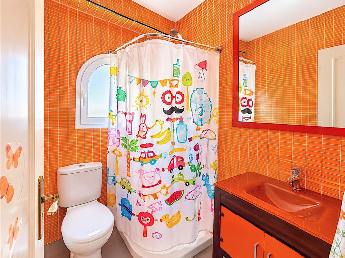 Image No.18-3 Bed Duplex for sale