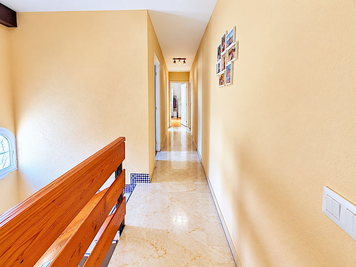 Image No.7-3 Bed Duplex for sale