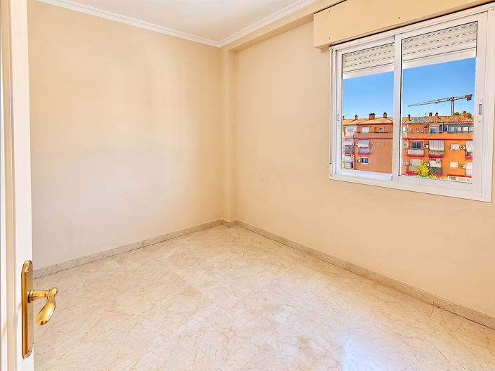 Image No.8-3 Bed Duplex for sale