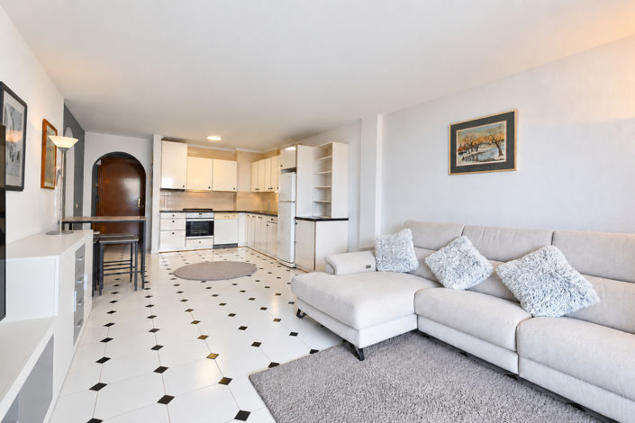 Image No.11-2 Bed Property for sale