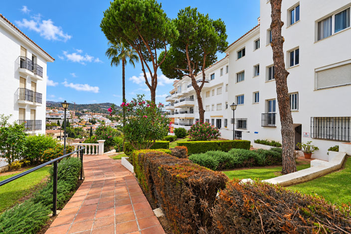 Image No.17-2 Bed Property for sale