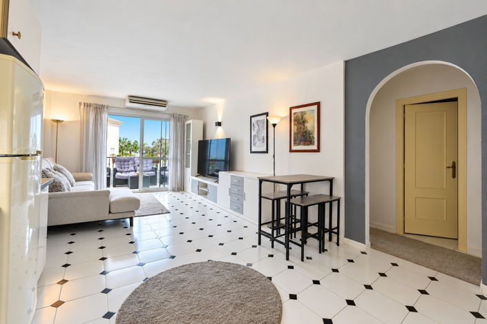 Image No.2-2 Bed Property for sale