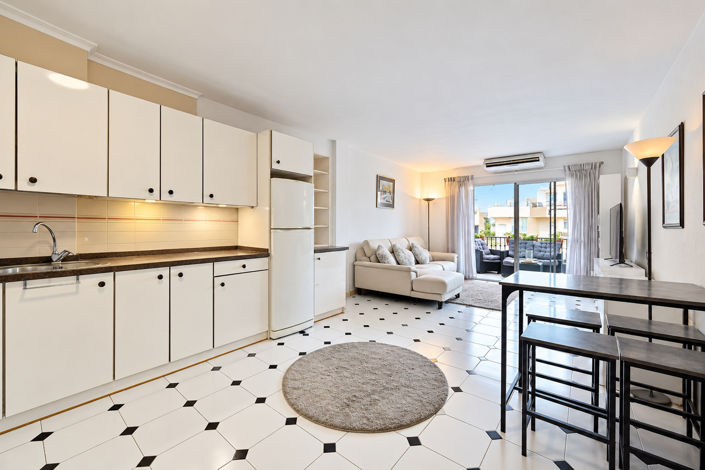 Image No.3-2 Bed Property for sale
