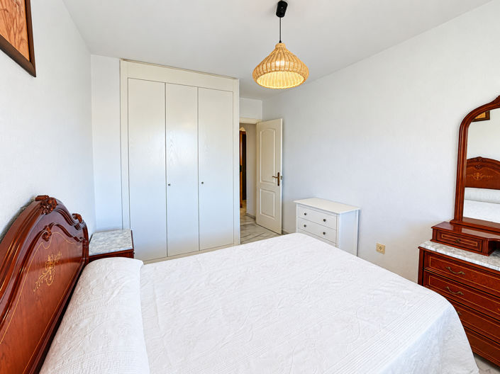 Image No.10-1 Bed Apartment for sale