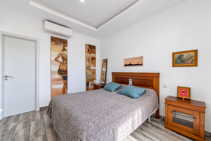 Image No.12-3 Bed Duplex for sale