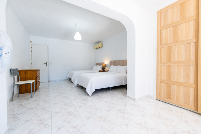 Image No.6-4 Bed Villa for sale