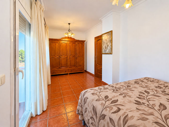 Image No.11-2 Bed Apartment for sale