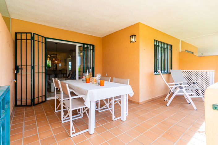 Image No.18-2 Bed Property for sale
