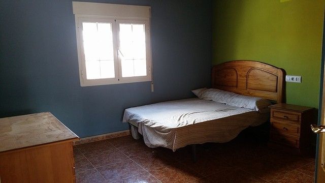 Image No.9-6 Bed Property for sale