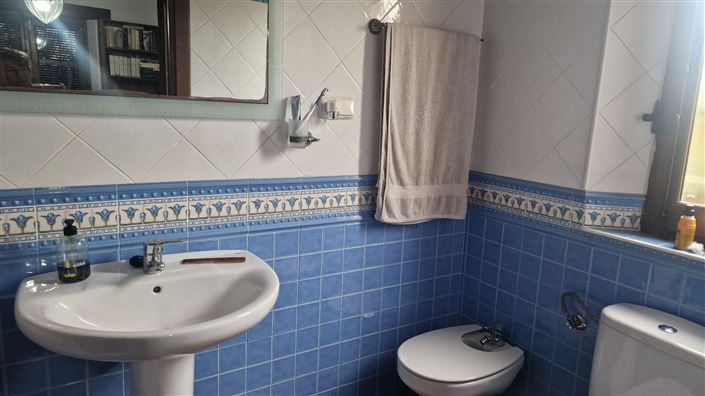 Image No.10-4 Bed Villa for sale