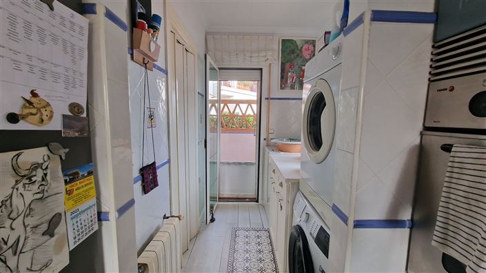 Image No.30-5 Bed Property for sale