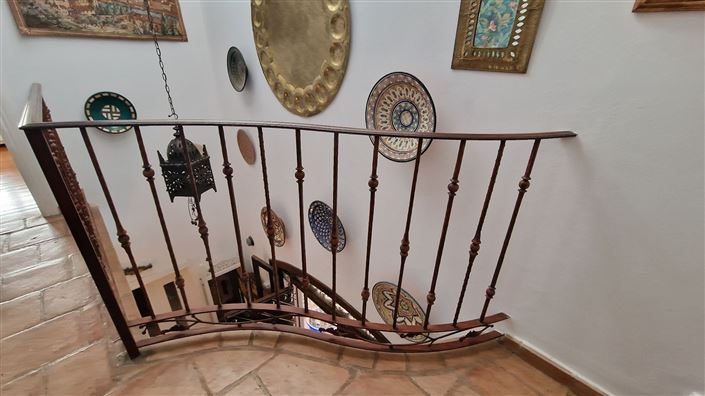 Image No.33-5 Bed Property for sale