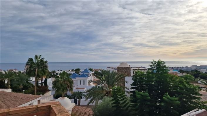 Image No.39-5 Bed Property for sale