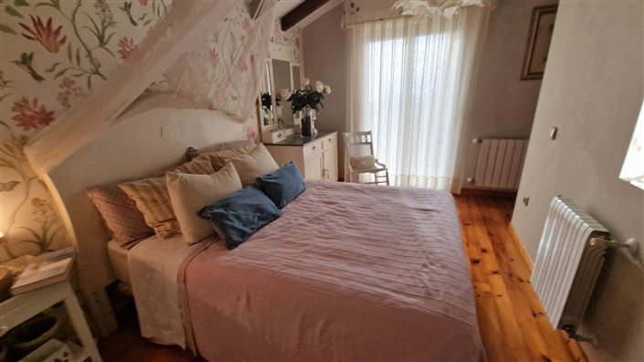 Image No.50-5 Bed Property for sale