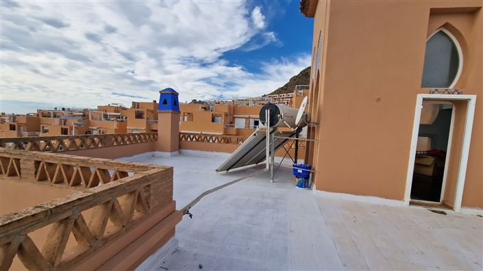 Image No.60-5 Bed Property for sale