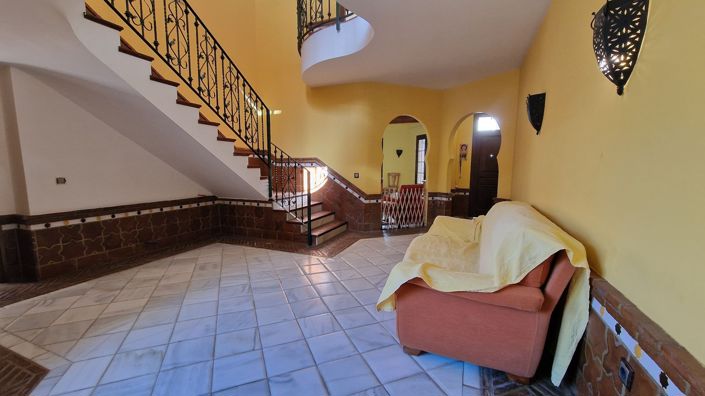 Image No.15-5 Bed Villa for sale