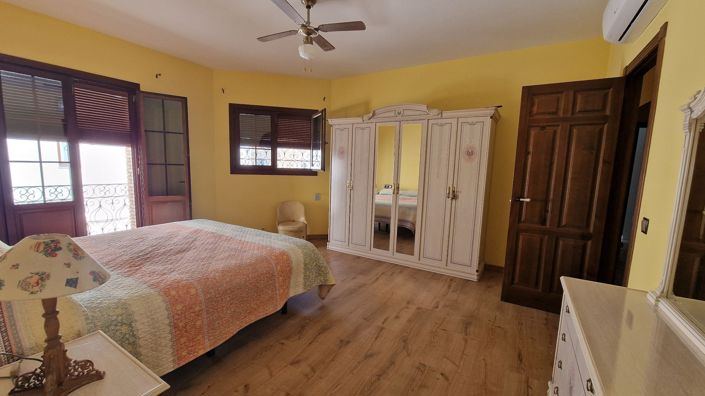 Image No.19-5 Bed Villa for sale