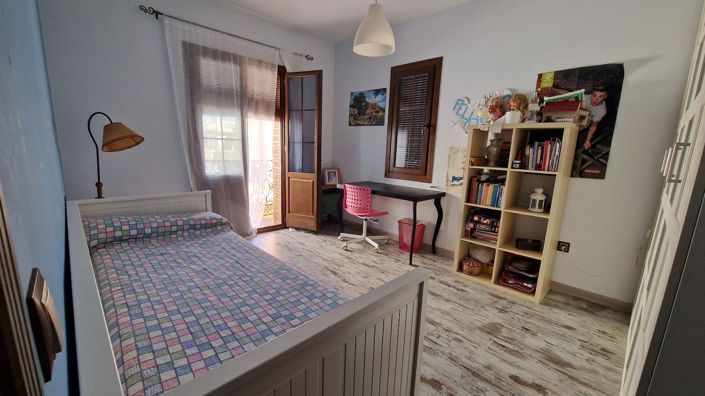 Image No.22-5 Bed Villa for sale