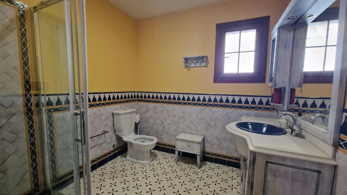 Image No.23-5 Bed Villa for sale