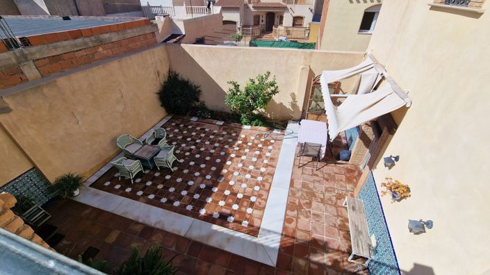Image No.27-5 Bed Villa for sale