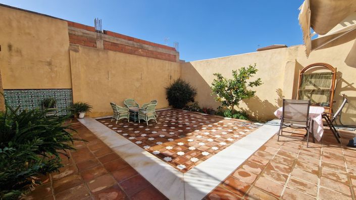 Image No.5-5 Bed Villa for sale