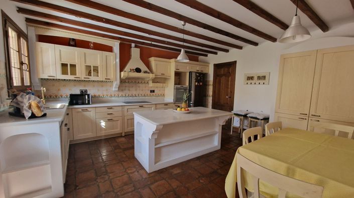 Image No.7-5 Bed Villa for sale