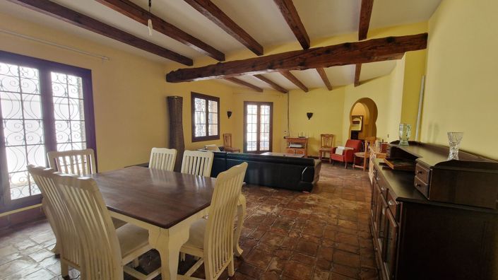 Image No.8-5 Bed Villa for sale