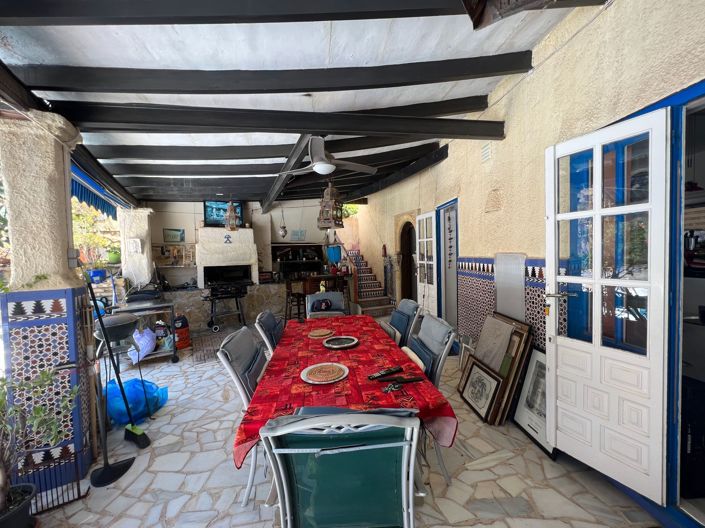 Image No.22-4 Bed Property for sale