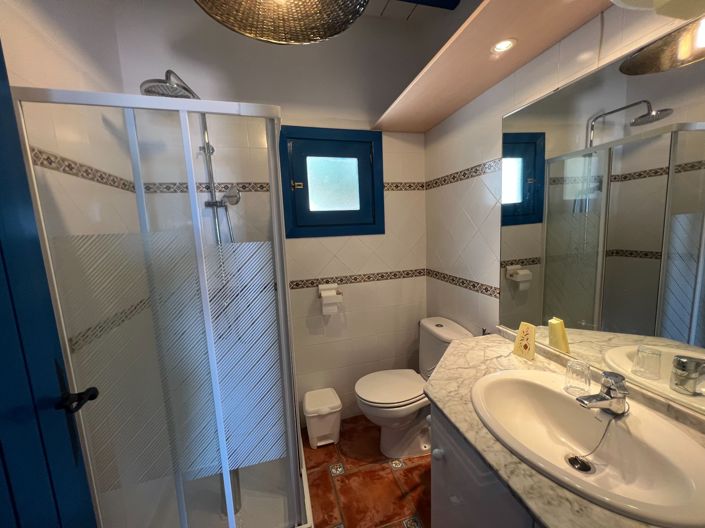 Image No.25-4 Bed Property for sale