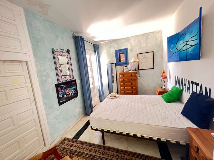 Image No.28-4 Bed Property for sale