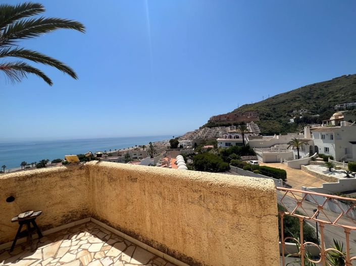 Image No.31-4 Bed Property for sale