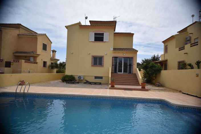 Image No.1-Villa de 4 chambres à vendre à Cuevas del Almanzora