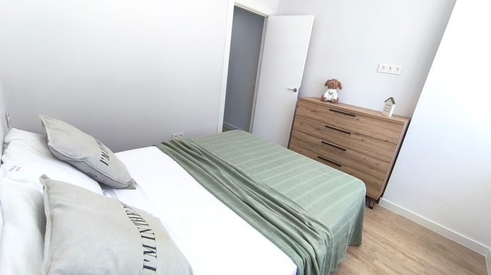 Image No.22-2 Bed Apartment for sale