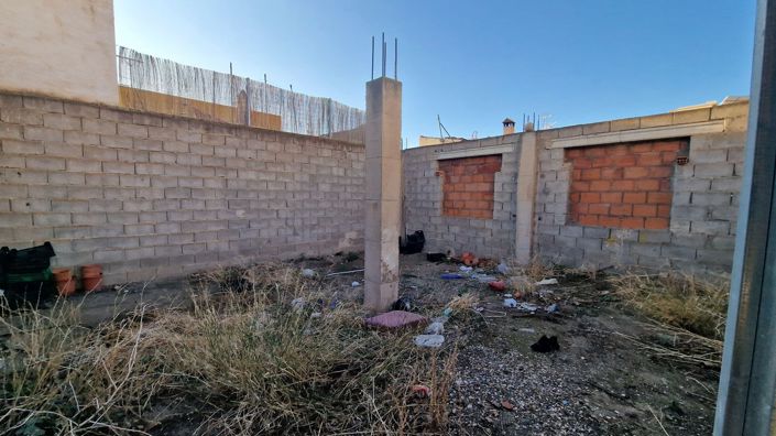 Image No.10-1 Bed Townhouse for sale