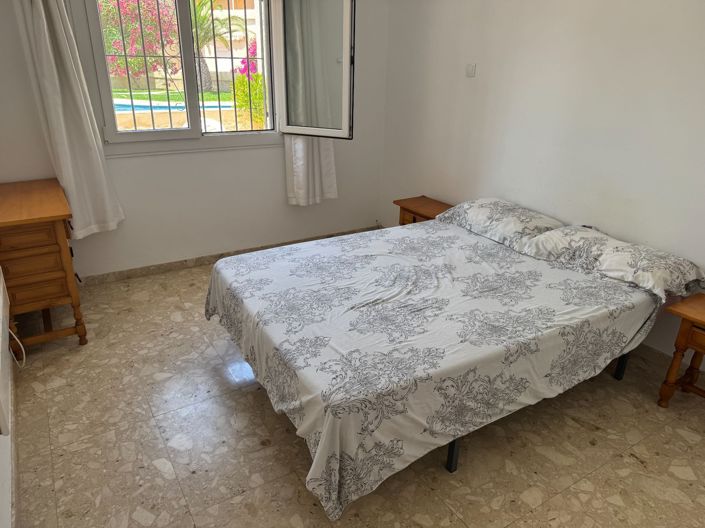 Image No.25-3 Bed Apartment for sale