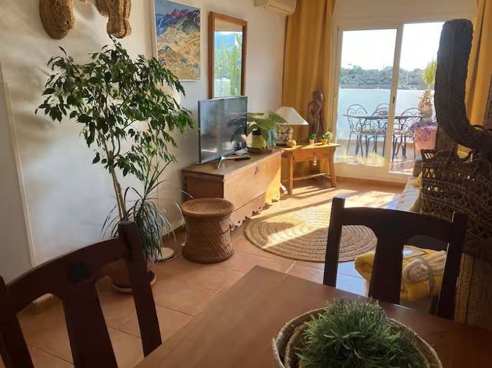 Image No.14-2 Bed Apartment for sale