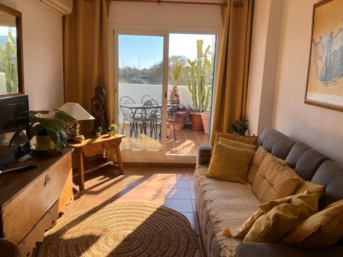 Image No.7-2 Bed Apartment for sale