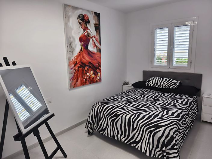 Image No.10-3 Bed Duplex for sale